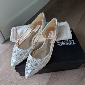Badgley Mischka Gigi Pointed Crystal Flat Evening Shoe - US 8